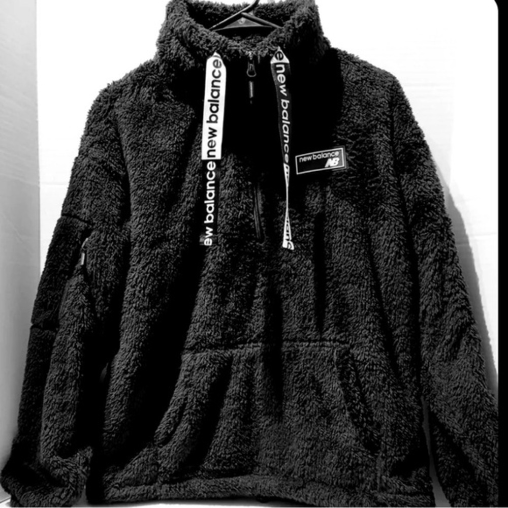 New Balance black Sherpa 1/2 zip pull over jacket